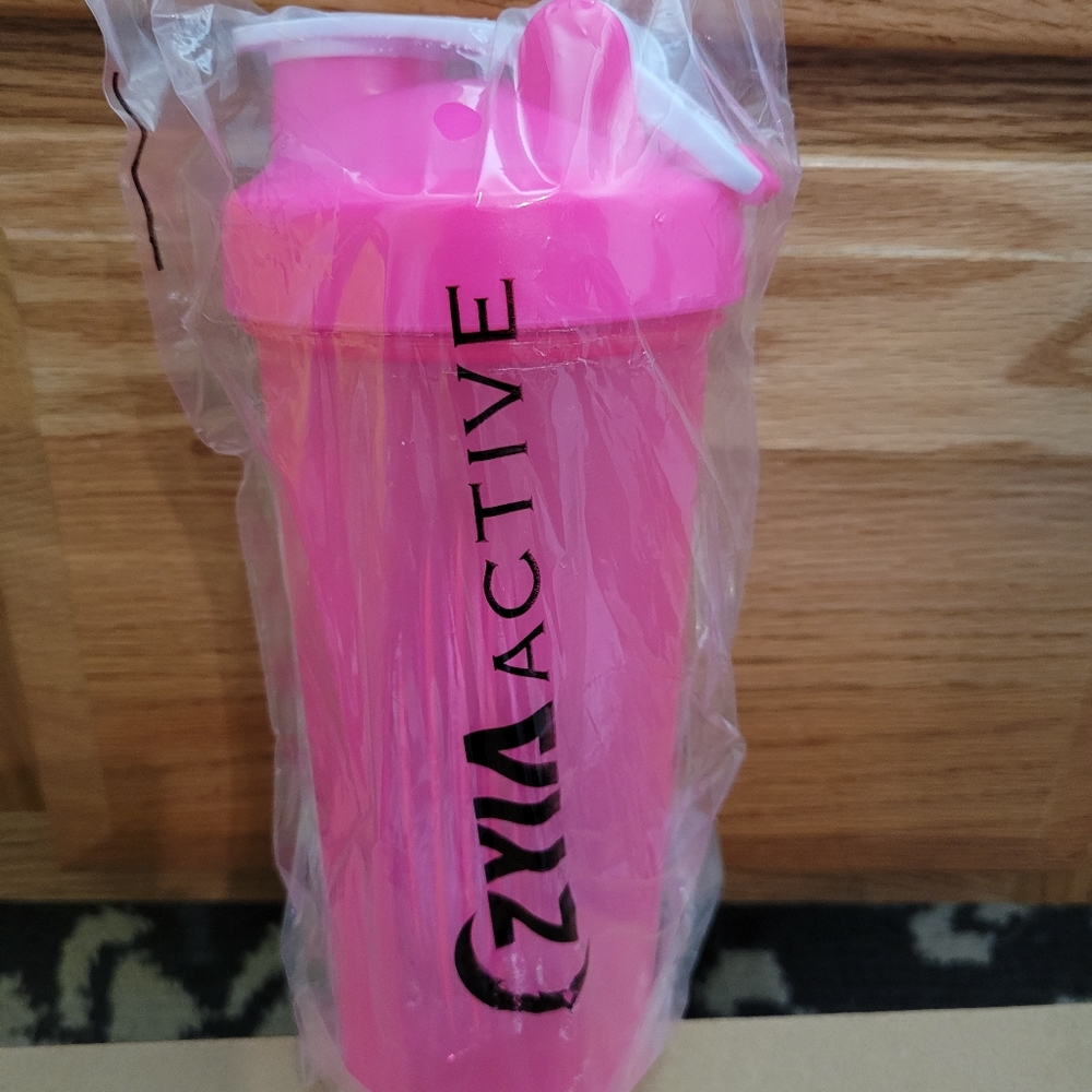 Hot Pink shaker